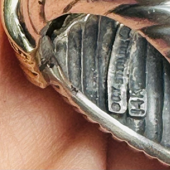 David Yurman Renaissance Dome Ring With Amethyst and Gold - Picture 9 of 9